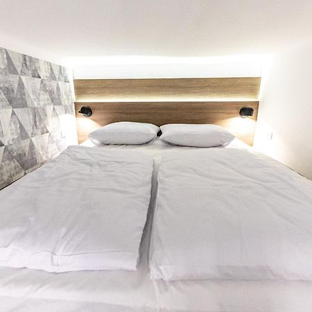 Zeus Design Apartments Вена Номер фото